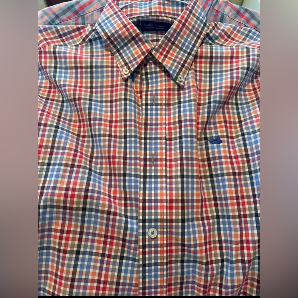 Lot of 3 Southern Marsh men’s shirts size medium